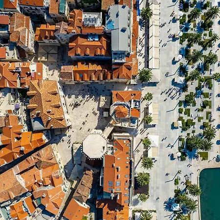 Nacle With Heated Pool And Large Playground Near Omis And Split فيلة