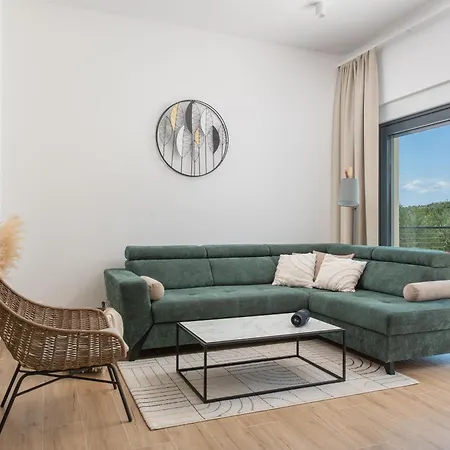 New! Modern Nacle With Heated Pool 别墅 Duće