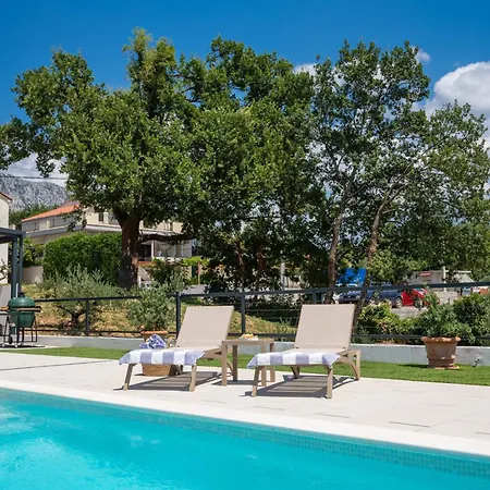 فيلة Nacle With Heated Pool And Large Playground Near Omis And Split Duće