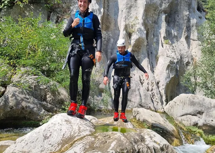 Nacle With Heated Pool And Large Playground Near Omis And Split Duće