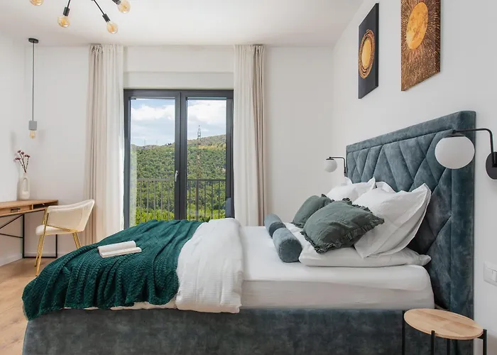 فيلة Nacle With Heated Pool And Large Playground Near Omis And Split
