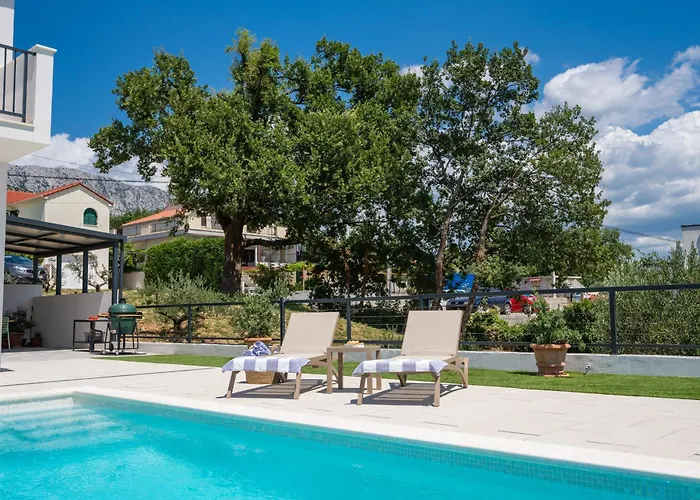 فيلة Nacle With Heated Pool And Large Playground Near Omis And Split Duće