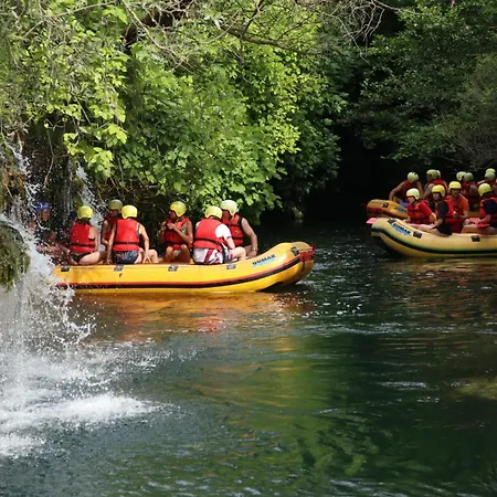 Nacle With Heated Pool And Large Playground Near Omis And Split * Duće