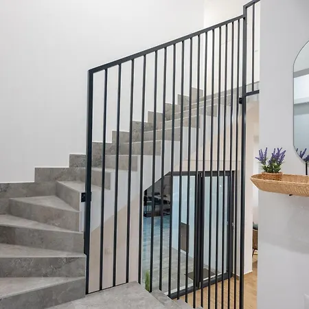 Nacle With Heated Pool And Large Playground Near Omis And Split Villa *