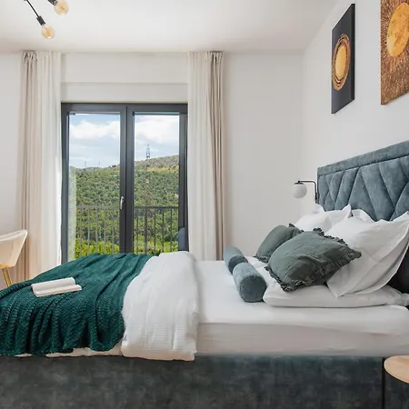 Villa Nacle With Heated Pool And Large Playground Near Omis And Split